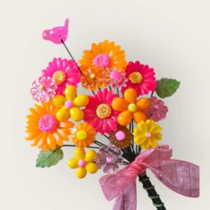 Vintage look Resin RETROSTYLE Bright Flowers Bouquet