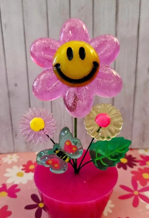 Retro Smiley Face FLOWERS in a Resin Flowerpot in PINK